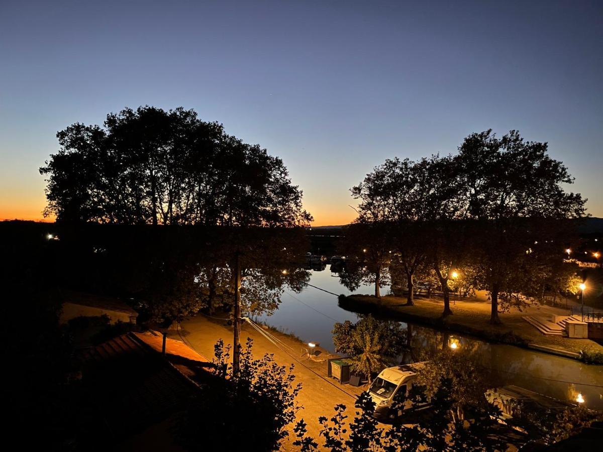Grosse Ferienwohnung Am Canal Du Midi Mit Dachterrrasse Омс Екстериор снимка